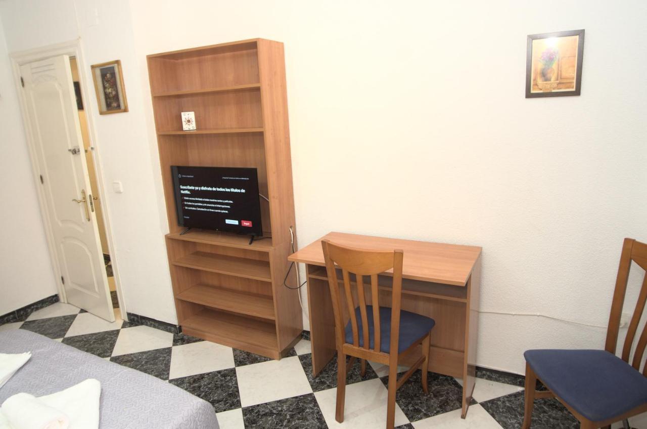 Habitacion En El Corazon Del Centro De Málaga Exteriör bild